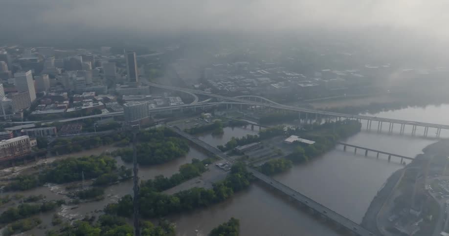 Fog rolls over the city