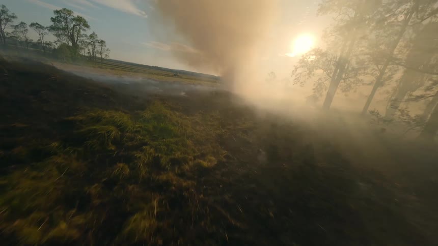 Flying through a big bushfire with an FPV Drone