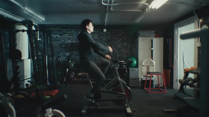 A clip of a person exercising in the gym