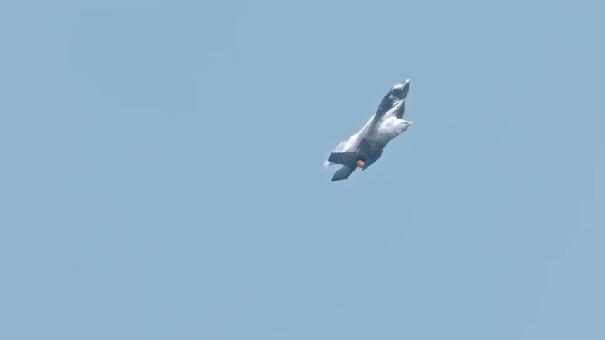 The jet flies up in the sky