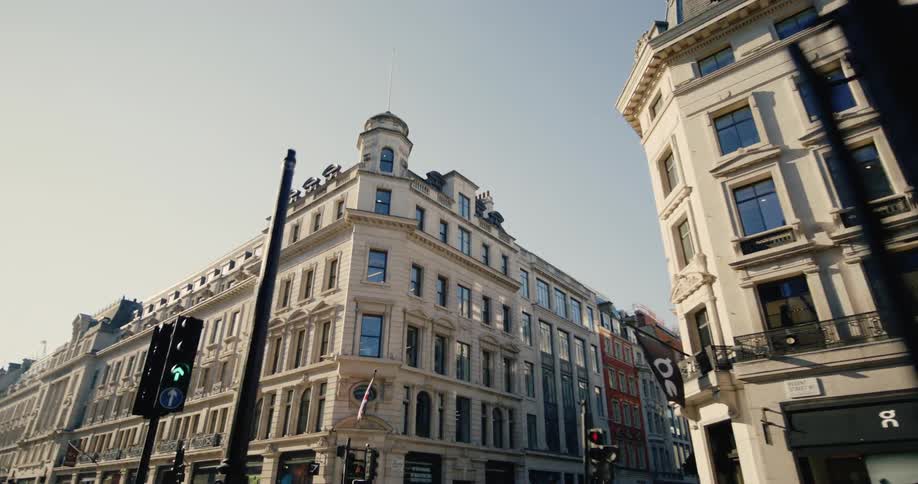 Classical and intersecting buildings in a metropolis