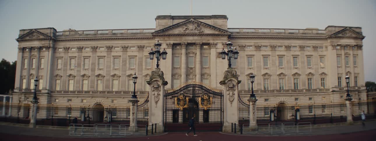 Facade of buckingham palace