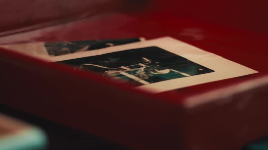 A clip of pictures deepen into water