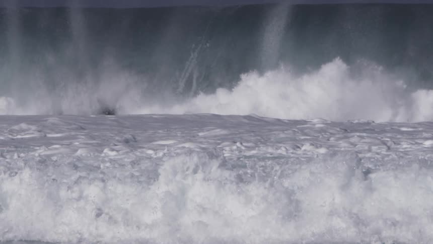 A large wave cresting