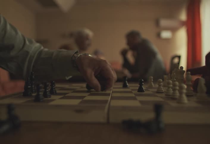 People are playing chess fast