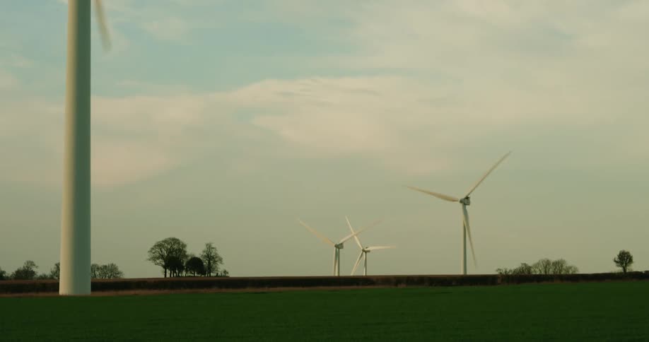 Field with wind energy platforms
