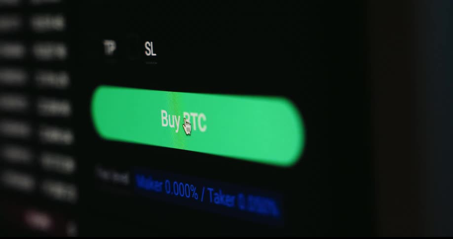 Mouse clicking the buy bitcoin button
