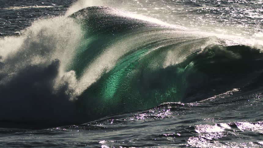 A crashing wave