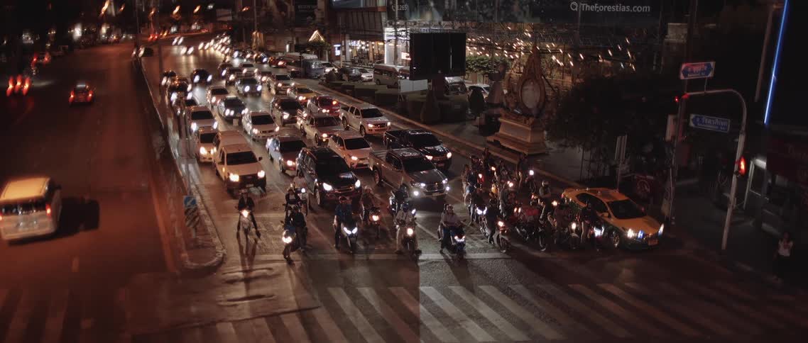 Heavy traffic is stopped at the intersection