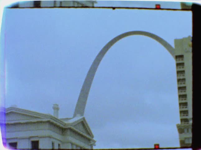 Moving view of part of the st. louis arch