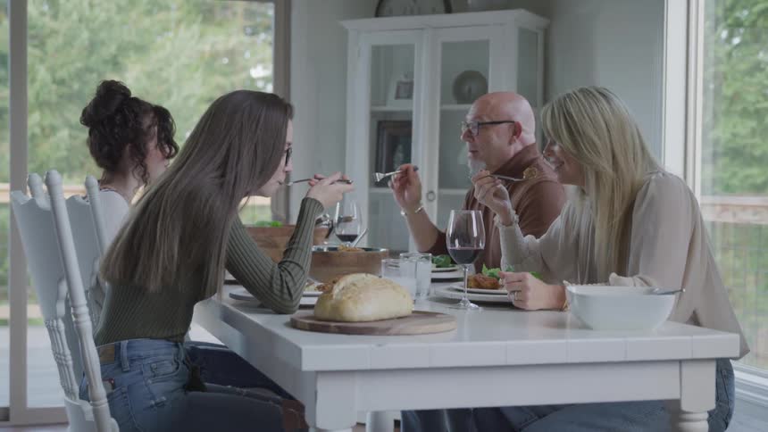 A family chat and eat together