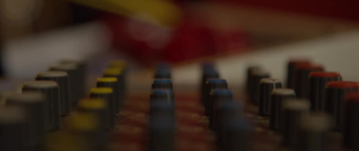 The soundboard is full of knobs
