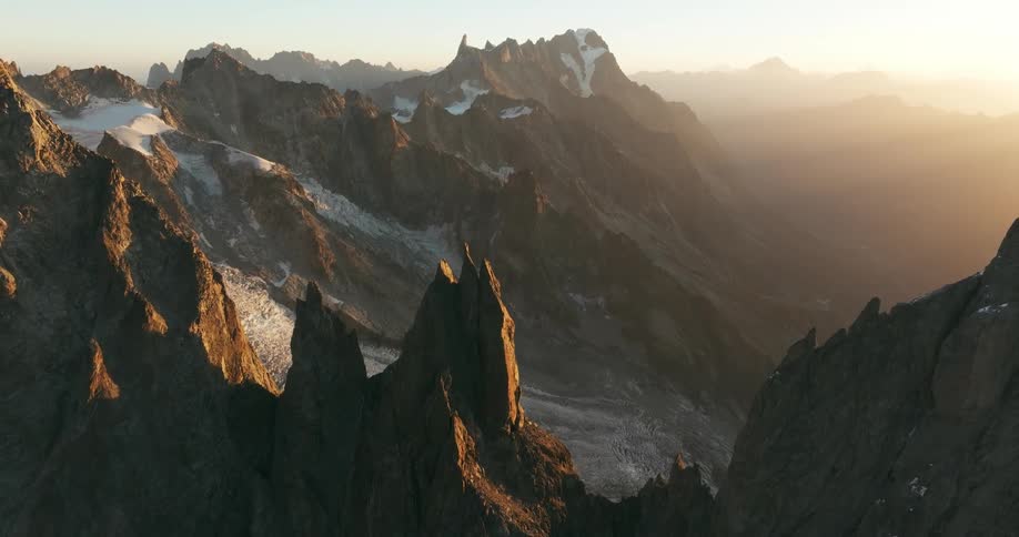 A mist covers the mountains