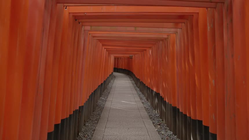 An open beam hallway