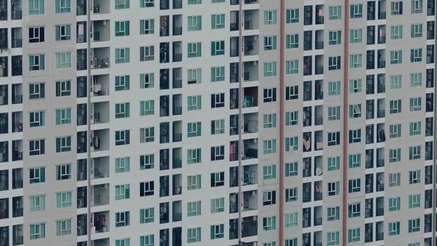 Architecture of a large apartment complex in a metropolitan area