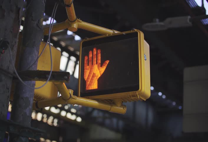 A footage of a traffic signal