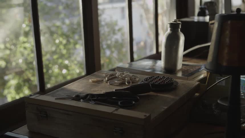 Stuff sitting on a countertop