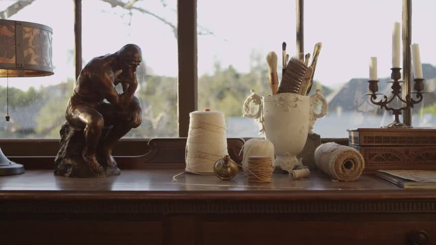 Stuff sitting on a countertop