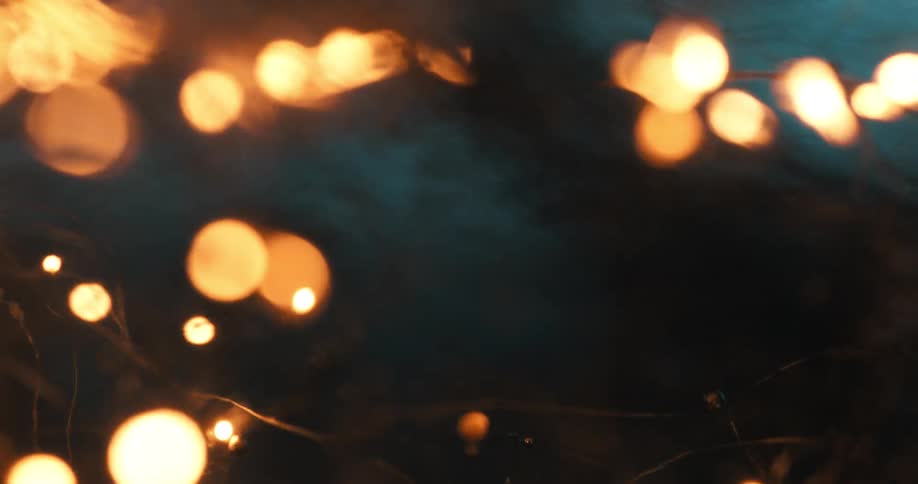 Tinder burns at night in the campfire