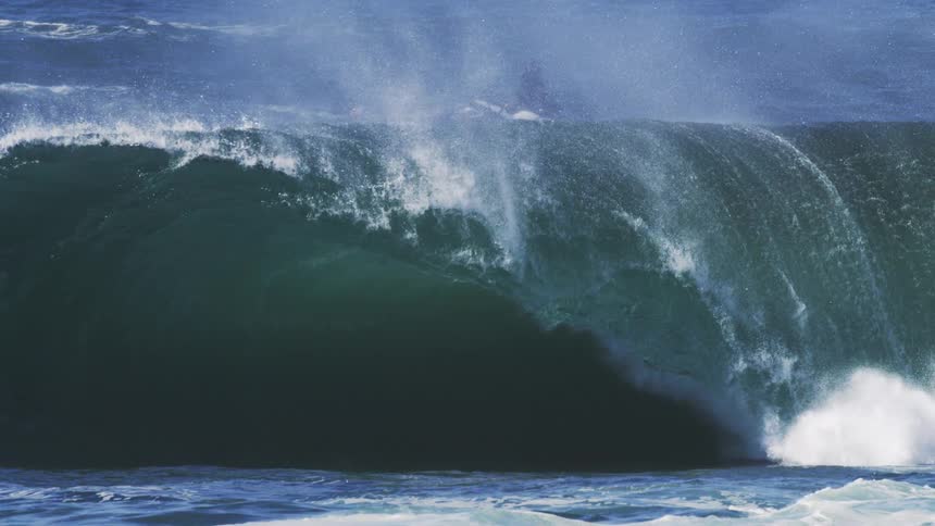 Large water waves