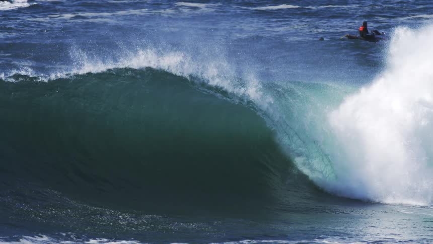 A large wave in the ocean