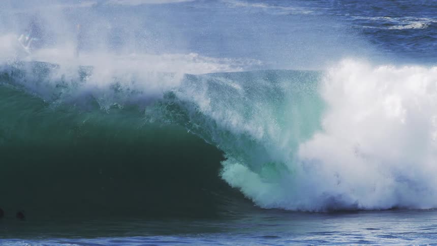 A wave cresting