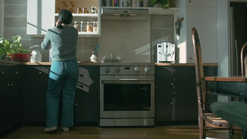 Woman cooking in the kitchen