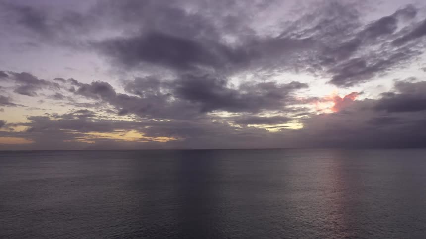 Ocean landscape on a cloudy morning day