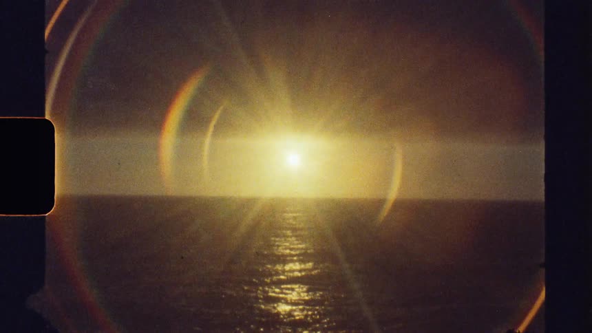 Ocean landscape with sun reflection on horizon