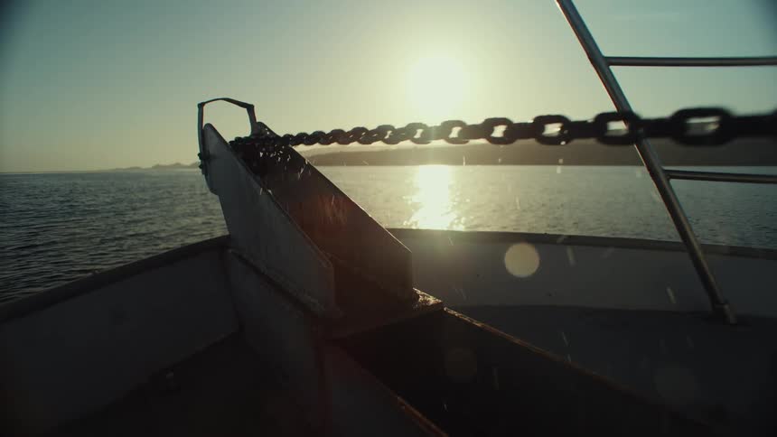 The chain is moving on the fishing boat
