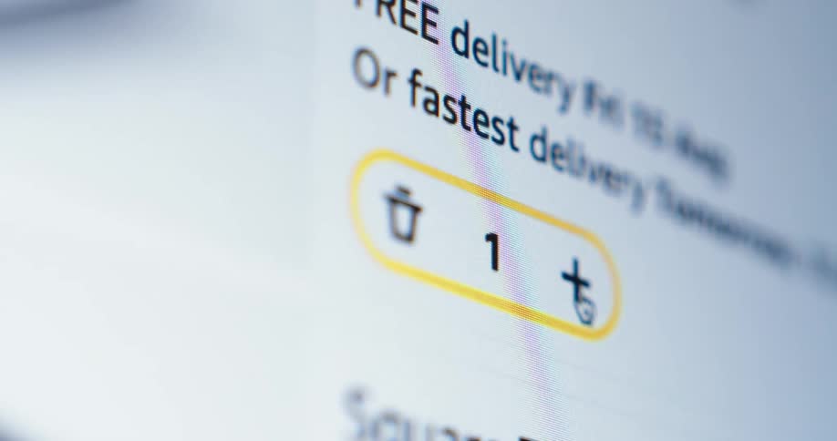 Online shopping cart displaying selected item quantity