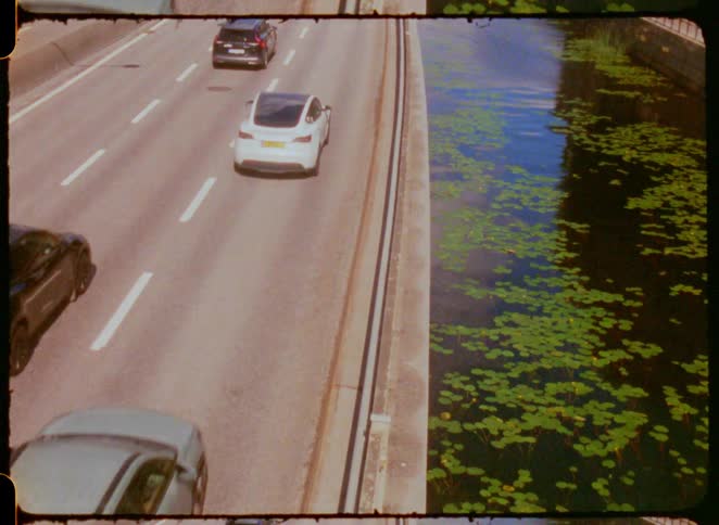 Traffic flows on the freeway