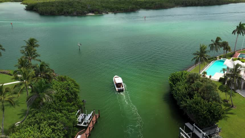 A boat on a cruise