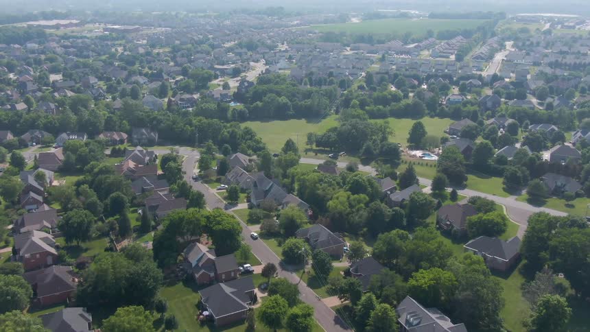 Light fog coves the suburbs