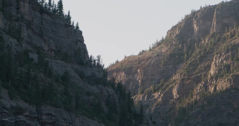Mountain landscape with vegetation