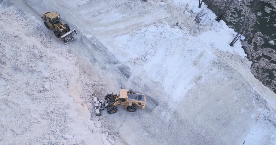 The bulldozers dig in the quarry