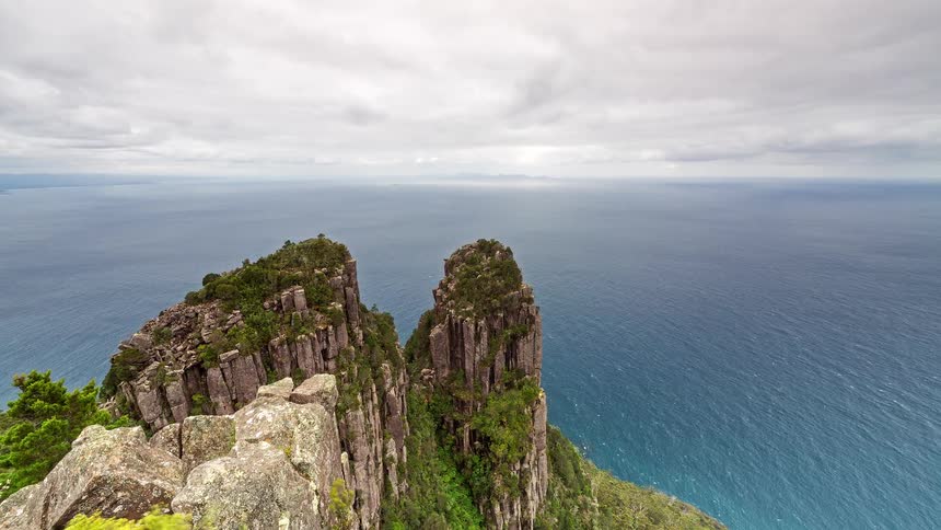 The ocean seen from above the cliffs