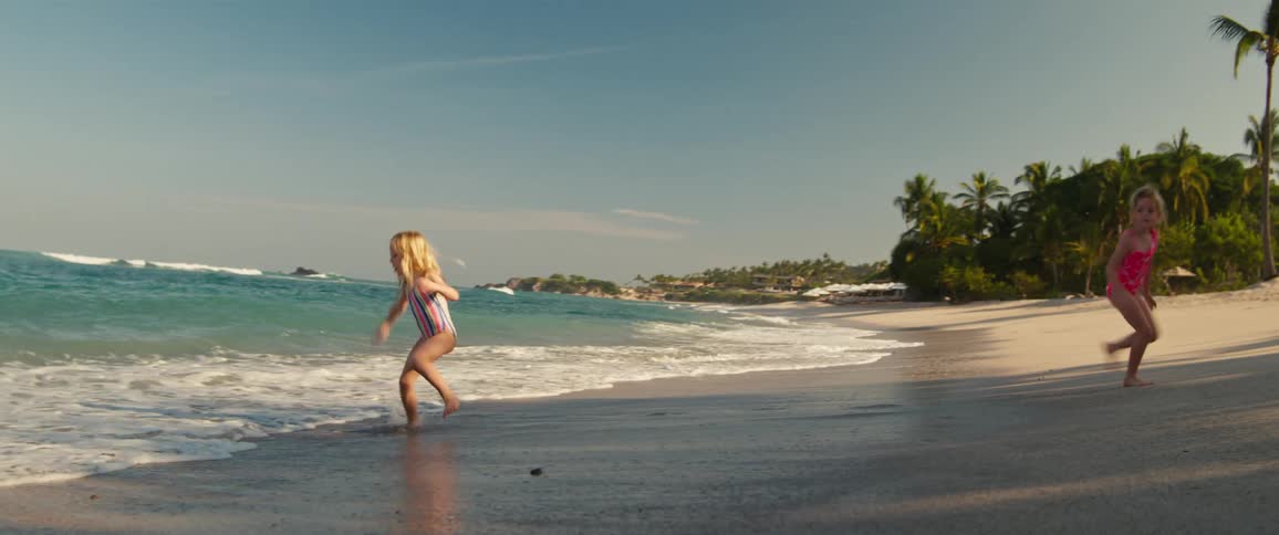 Children are playing on the beach