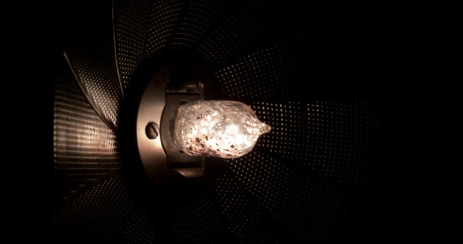 Light bulb lighting up