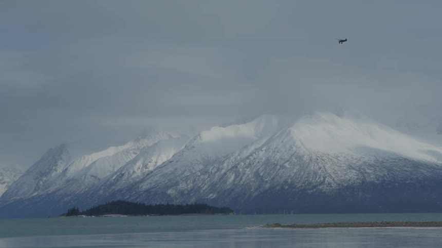 A snow capped mountain rage
