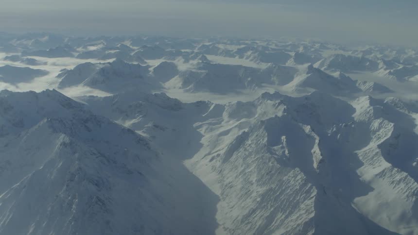 A snow capped mountain rage