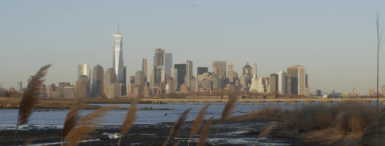 It is windy before the large city ahead