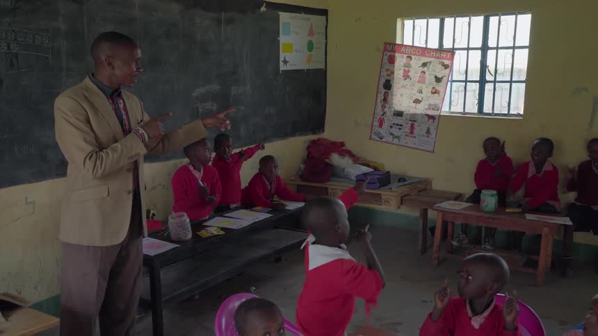 Children are following instruction in class