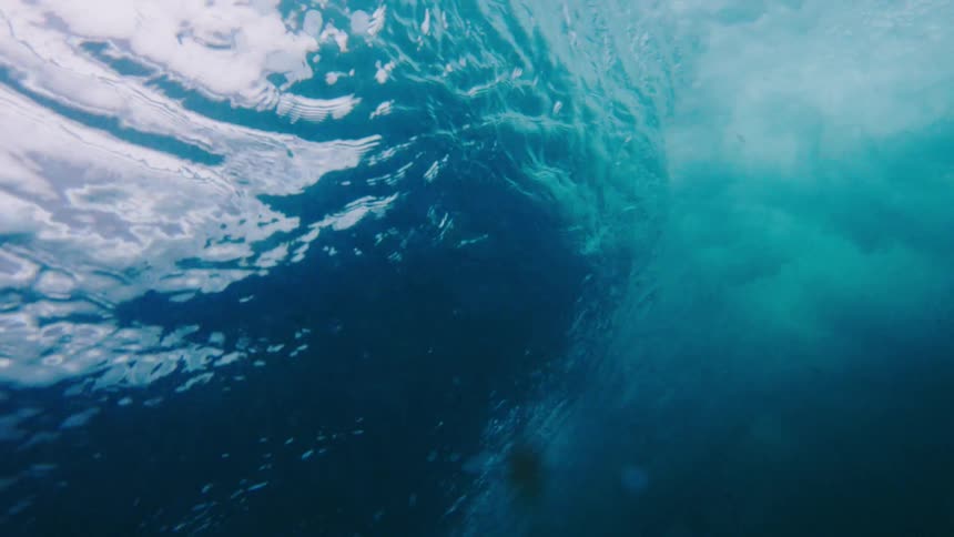 Ocean water bubbles and flows