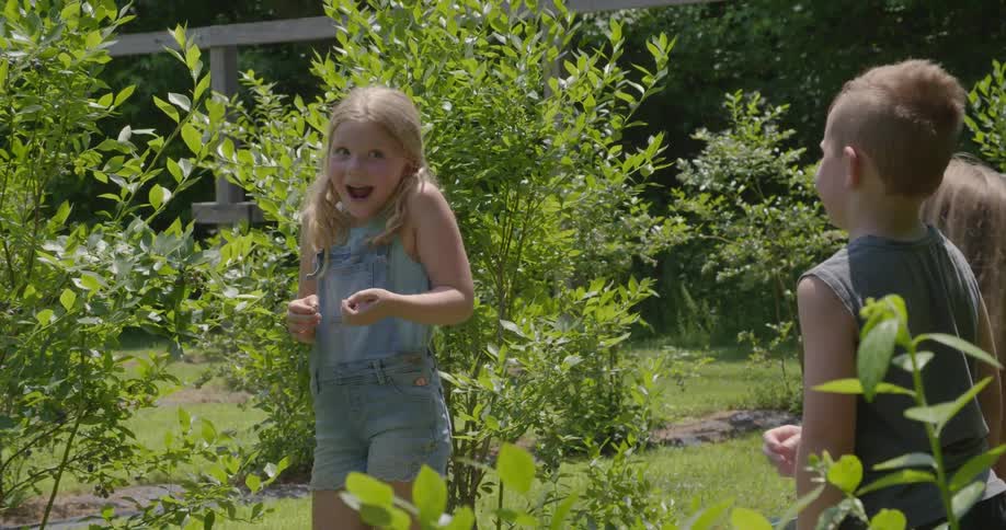 Children play out under the sun