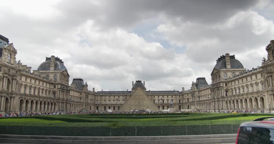 A large building on a cloudy day