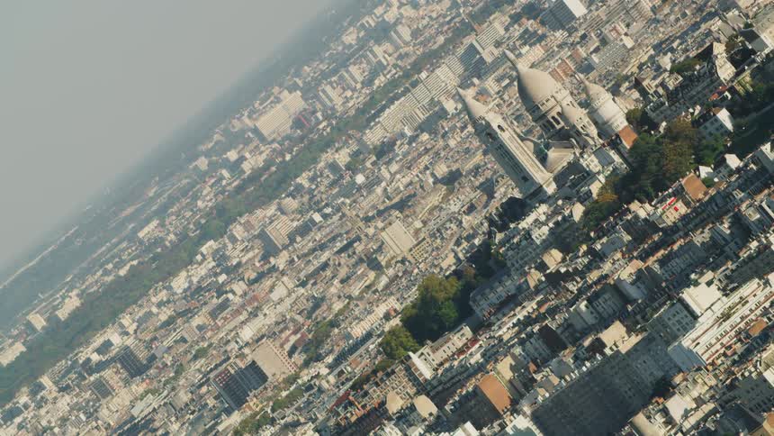 Sacr��-C��ur de Montmartre surrounded by the city of Paris