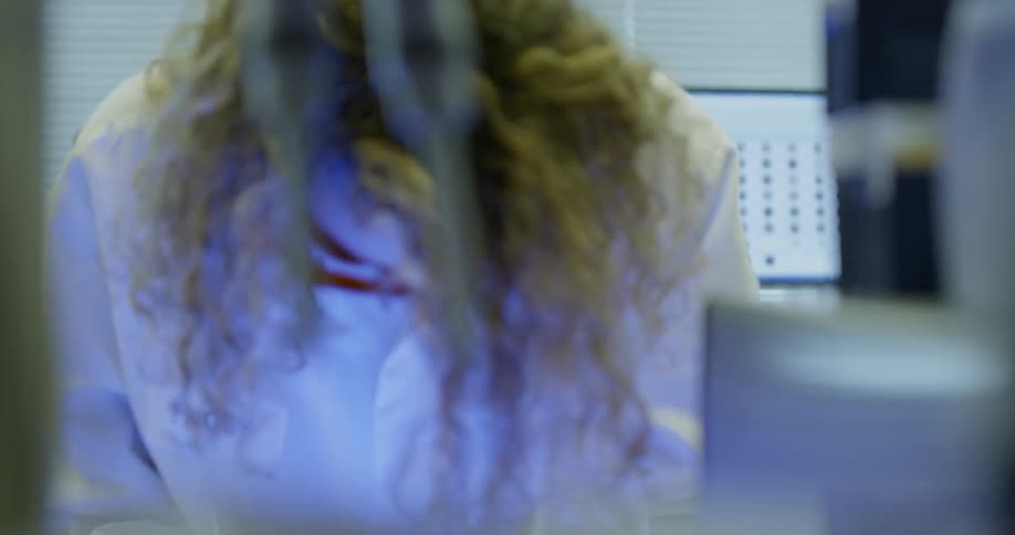 Woman works in a lab
