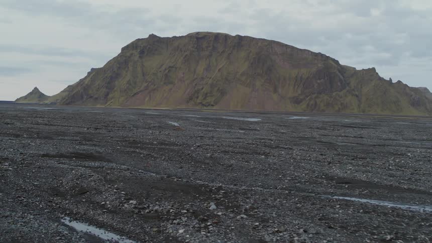 A black dirt plain