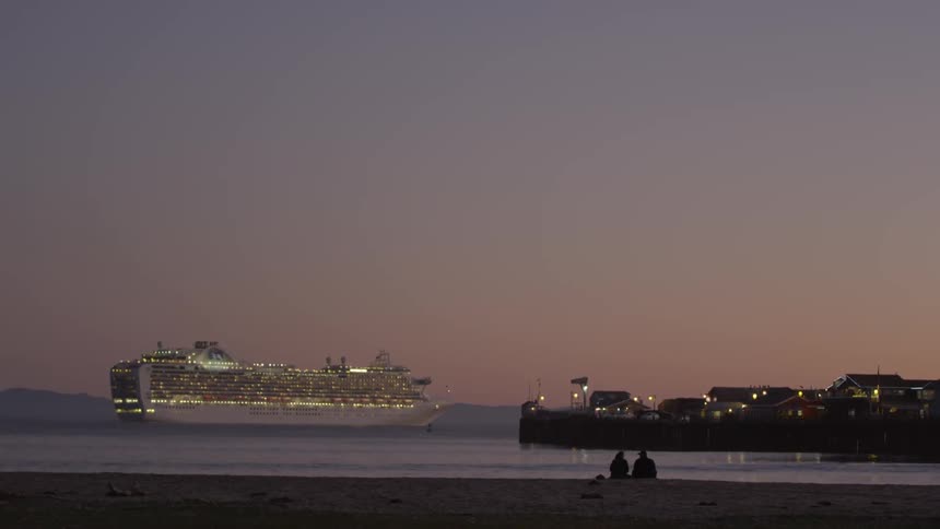 Cruise Ship